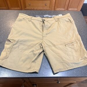 Wrangler Men's Khaki Cargo Shorts